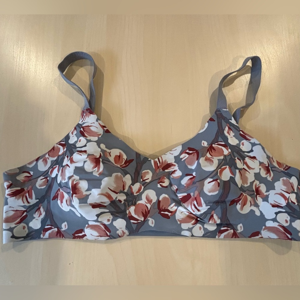 Knix Padded V Neck Bra